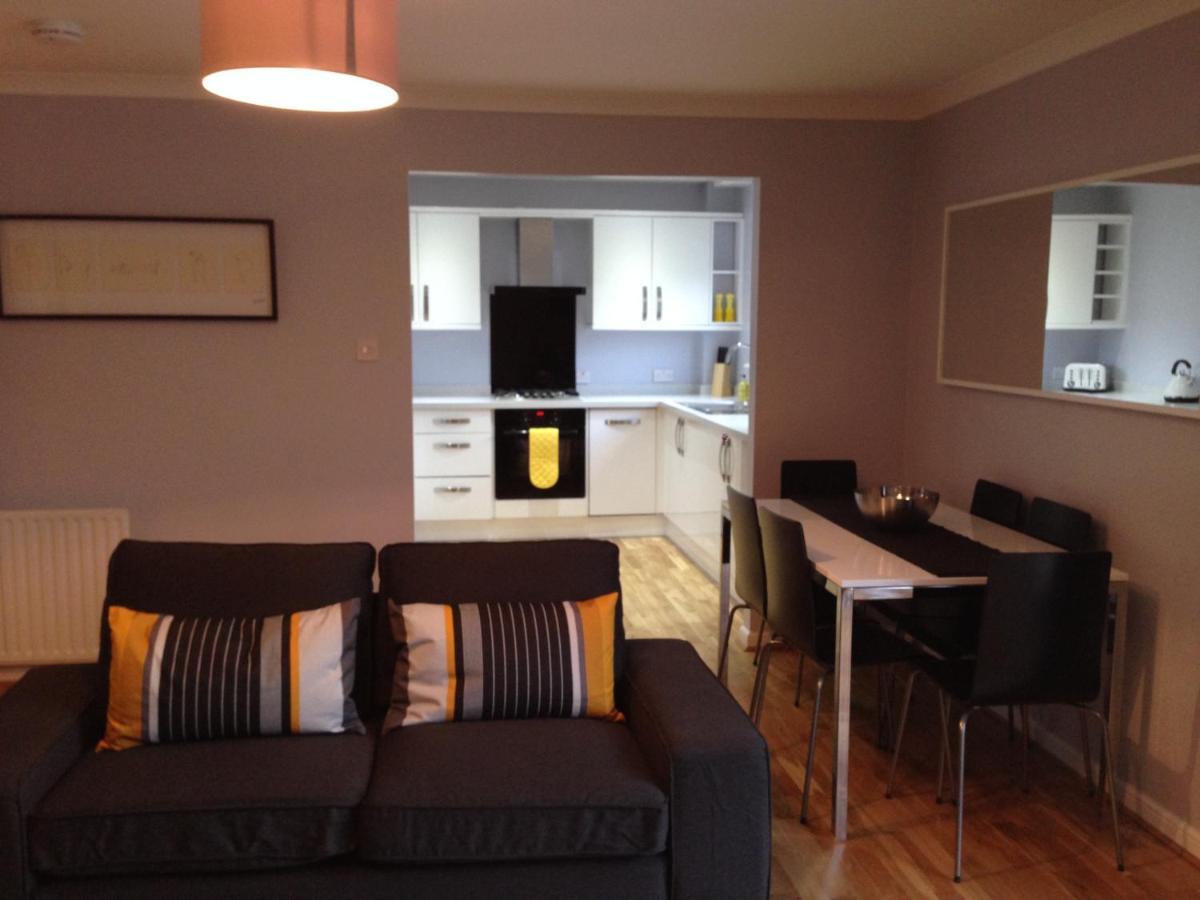 Flat Three, 212 Eaglesham Road, East Kilbride, Glasgow Exterior foto